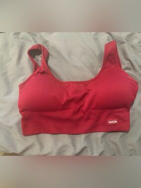Red Crimson NVGTN Sports Bra Women’s Size Medium